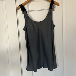 Theory viscose top with black band detail in back